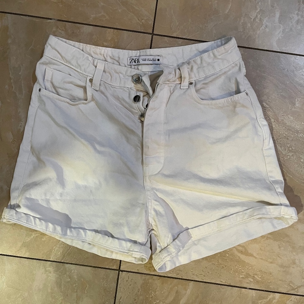 White Zara high rise mom shorts